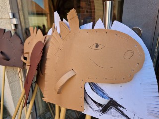 Mittelalterliche Reiterspiele - Ein Abenteuer für Kinder!